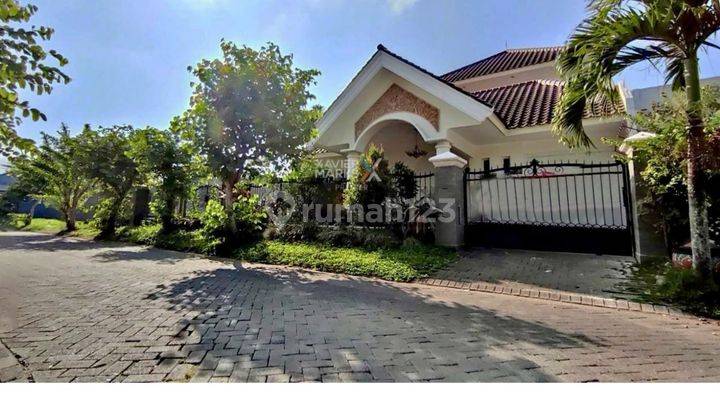 Rumah Terawat Full Furnish di Cluster Golf Kota Araya Malang 1