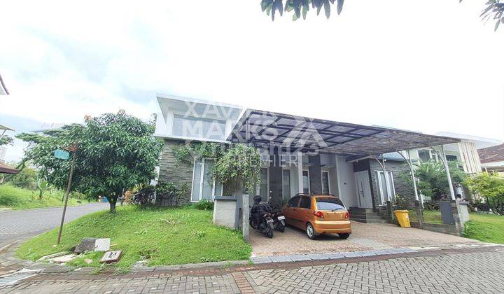 Rumah Hook Terawat Fully Furnished di Ijen Nirwana Malang 1