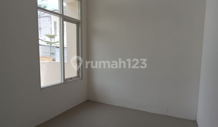 Cheapest For Sale Ready-to-Live Minimalist House Villa Gunung Buring Malang 2