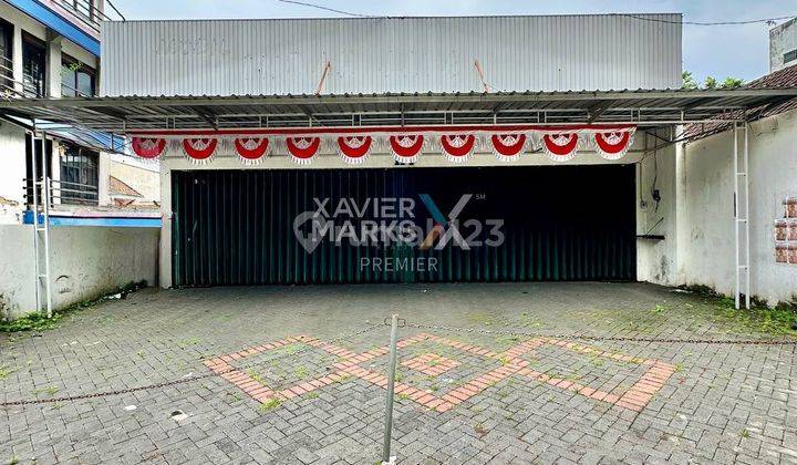 Disewakan Ruang Usaha Ex Showroom di Poros A Yani Kota Malang 