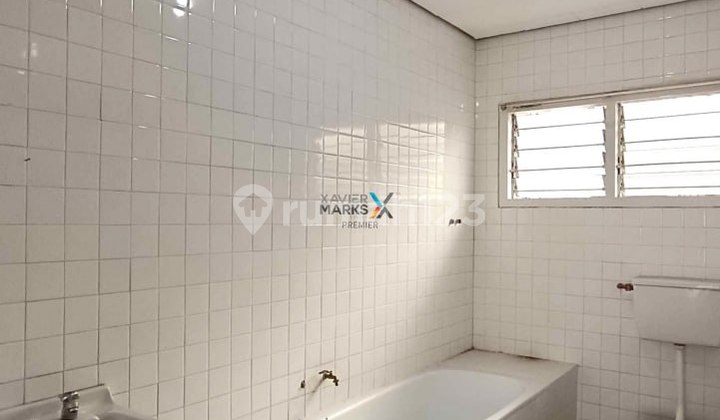 Dijual Rumah Mewah Klasik di Daerah Langsep, Klojen Kota Malang 2