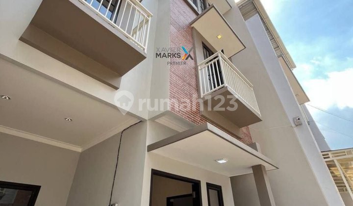 Disewakan Rumah Modern Furnish Dekat SMA Santo Yusup di Ikan Ikan Malang 2