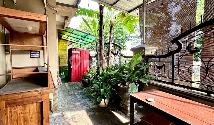 Rarely Available Semi-Furnished Hook Position House in Dewandaru Malang 2