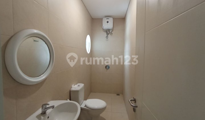 For Quick Sale Modern Semi-Furnished House in Green Orchid Malang 2