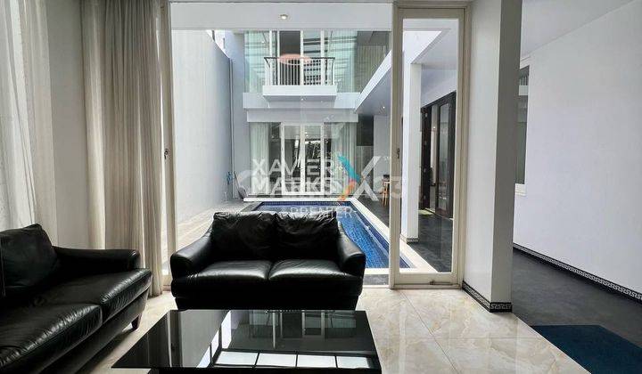 Dijual Rumah Mewah Furnished Private Pool di Riverside Blimbing Malang 2