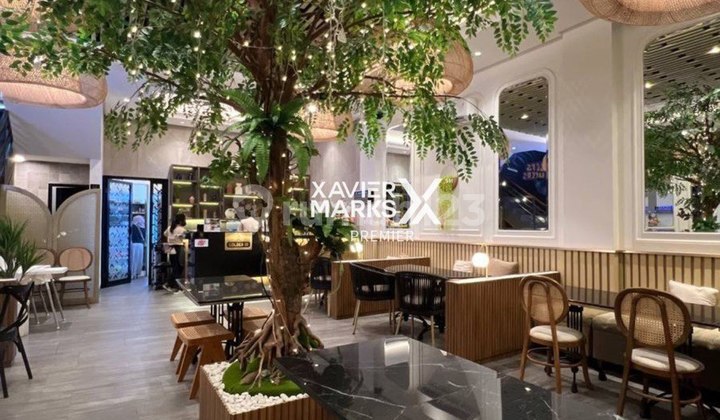 Rarely on Sale/For Rent: 3-Story Shophouse in Villa Puncak Tidar, Malang