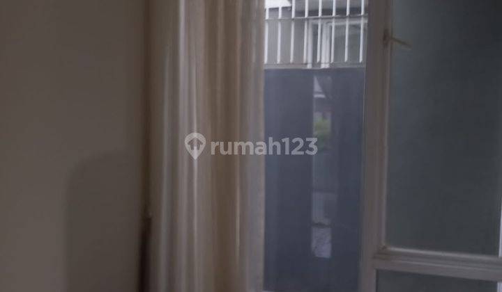 Rumah bagus semi furnished di Discovery Bintaro Jaya  10