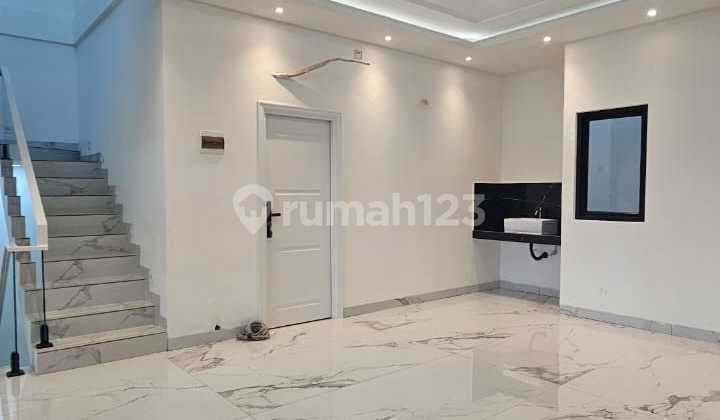 Rumah Mewah Golf Lake Residence Full Renovasi -Siap Huni 2