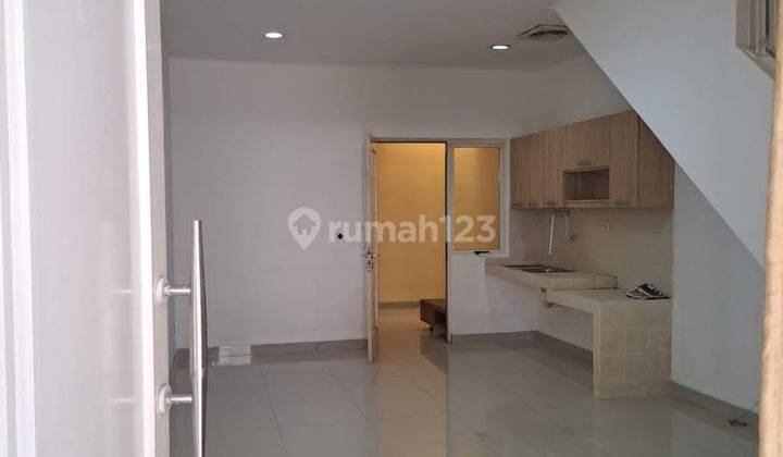 Ready Rumah Golf Lake Ukuran 4x15 Semi Furnished 1