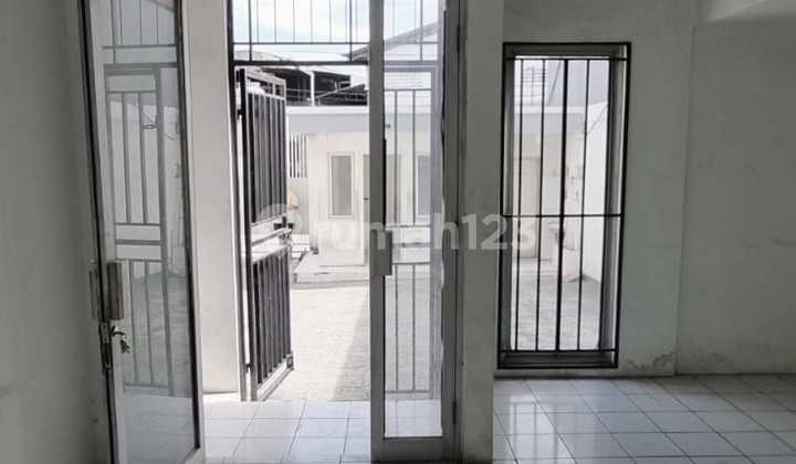 For Rent: Sea Eagle Warehouse Size 10x24 with Freight Elevator