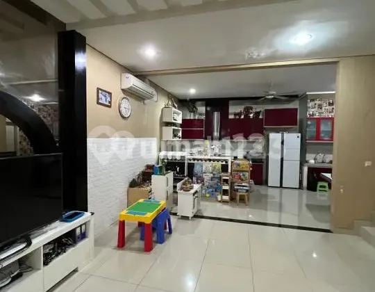 Dijual Rumah Green Lake City Full Renovasi Ukuran 8x15 Shm