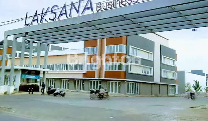 Disewakan Kavling Laksana Luas Tanah 930 M