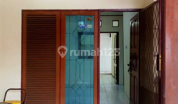 Rumah disewakan di Ciledug 3