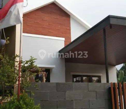 Rumah siap huni di Puri Bintaro Hijau 1