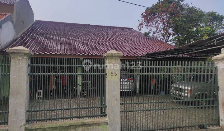 Rumah di Meruya Kembangan, Jakarta Barat  1