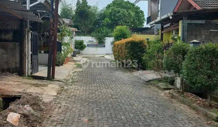 Rumah tua hitung Tanah di Serua Ciputat  2