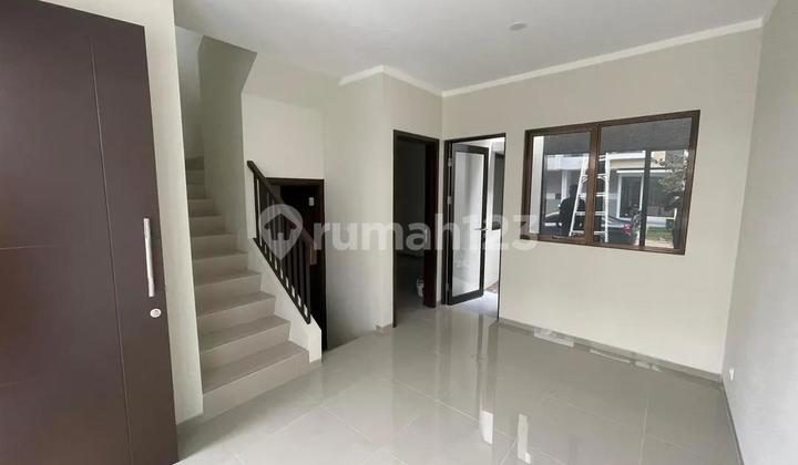 Ready-to-Occupy House in Graha Raya Tangerang