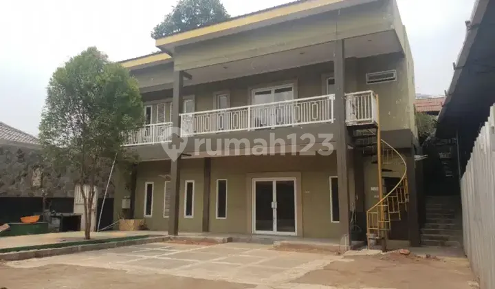 Rumah Luas Di Perum Mahkota Mas Tangerng