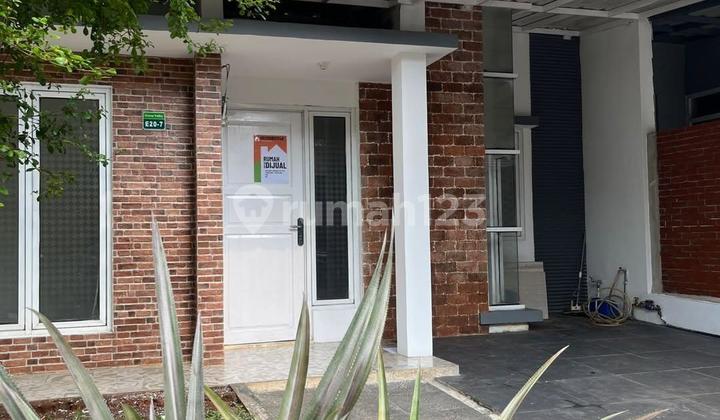 Ready-to-Occupy House in Serpong Garden 2