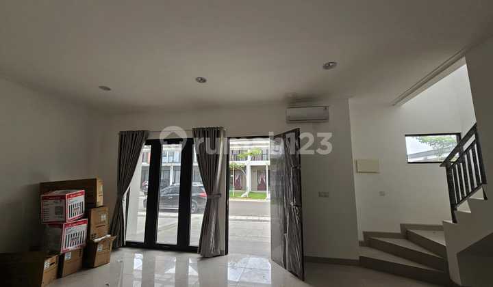 For Rent 8X12.5 Corner House in Favorite Cluster Pik 2 - Denver, Good Price 2