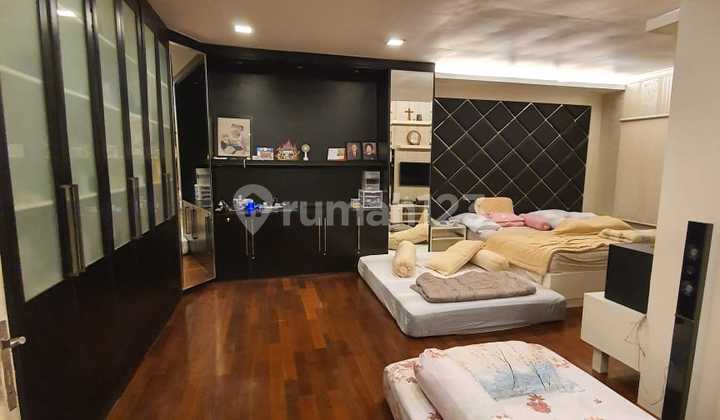 Rumah Johar Golf 10x23 Pik Renov Rapih Hadap Selatan