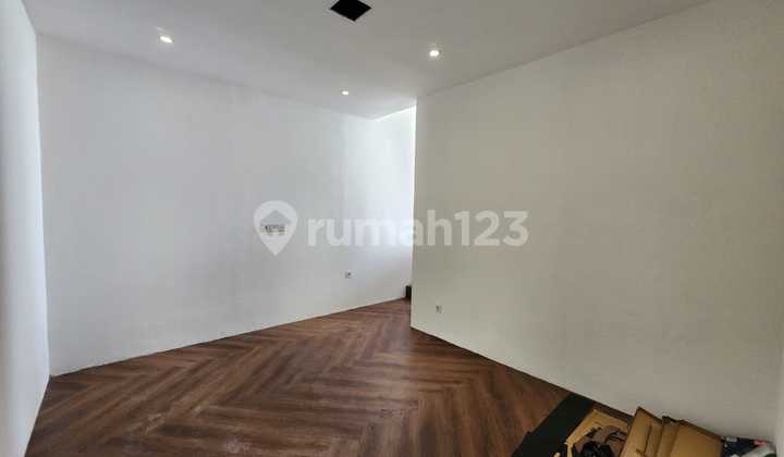 Rumah Mewah Orange Heliconia 12x24 Siap Huni - Citra 6 JakBar 2