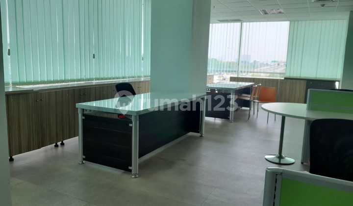Rare Unit in PIK for Rent: Office Space at The Suites Tower - Low Zone 534m2