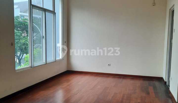 Disewakan Murah! Rumah Pik 1 Cluster Crown Golf 8X24 - Dekat Mall Pik Avenue