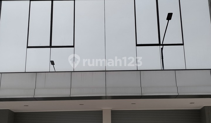 Ruko Ebony Batavia PIK - 4,5x18 Brand New Siap Pakai