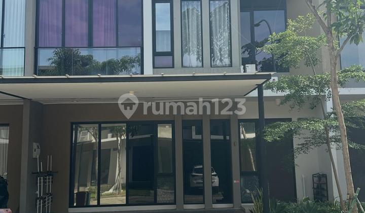 Rumah Rasa Villa di Milenial Pik 2 Cluster California 8X10 - Fully Furnished