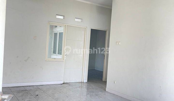 Rumah Puri Surya Jaya Cluster Valencia Dibawah Pasar 2