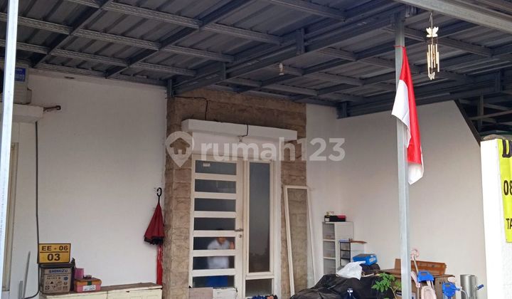 Rumah Bagus Valencia Puri Surya Jaya Siap Dipinang