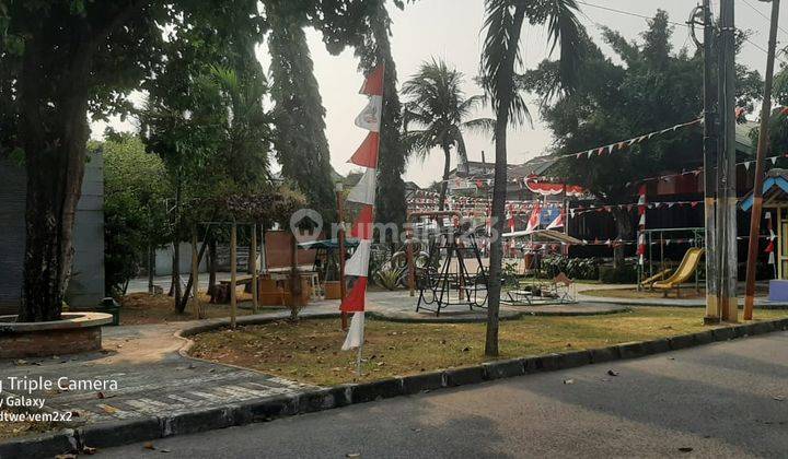 Rumah Hoek Lokasi Strategis Di Komplek Dekat Mall Besar Bekasi 2