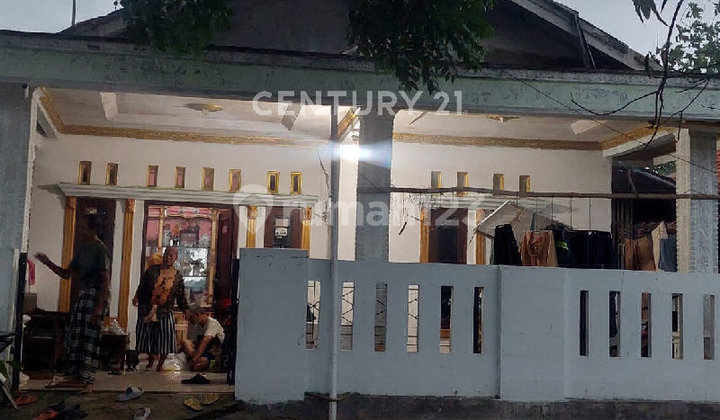 Quick Sale: Move-In Ready House with Land