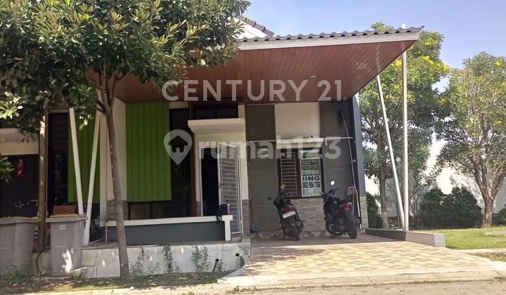 Dijual / Disewa Rumah Cantik Green Ara Residence Samping Taman