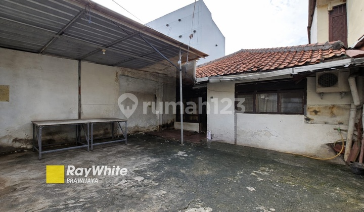 Rumah di Wijaya Timur, Kebayoran Baru, Rumah Lama Hitung Tanah Saja
