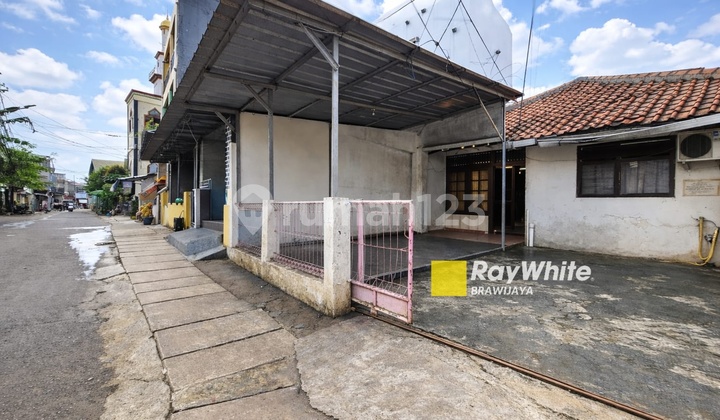 Rumah di Wijaya Timur, Kebayoran Baru, Rumah Lama Hitung Tanah Saja