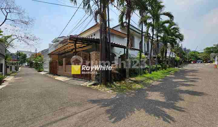 1 KM ke Tol Jorr, Rumah Hook di Pondok Pinang, Jakarta Selatan 1 KM ke Tol Jorr, Rumah Hook di Pondok Pinang, Jakarta Selatan