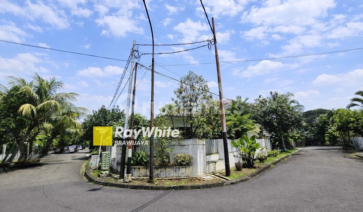 House in Tanjung Barat Indah Complex, South Jakarta, Flood-Free, Near Aeon Mall