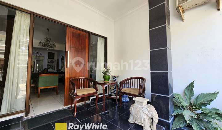 Rumah di Kebayoran Baru, Jakarta Selatan, lokasi tenang, 1,7 km ke MRT Blok M 2