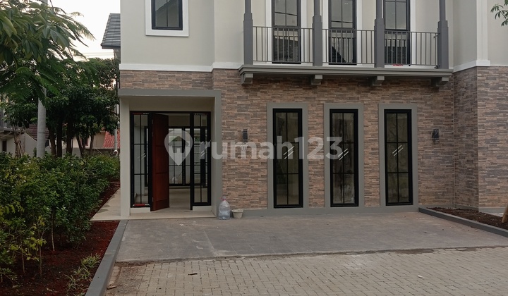 Ready-to-Occupy Favorite Cluster House Closest to Lebakbulus MRT 2