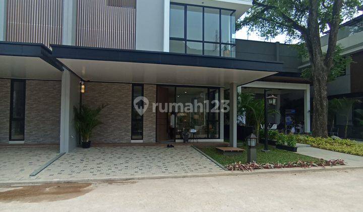 Rumah Berkelas Modern Nempel Mrt Lebak Bulus  1