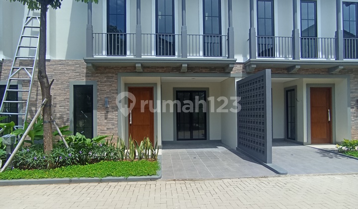 Rumah Cantik Termurah Nempel MRT Lebakbulus
