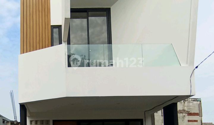 Rumah Nyaman Siap Huni Hanya 5 Kilo ke MRT Lebakbulus