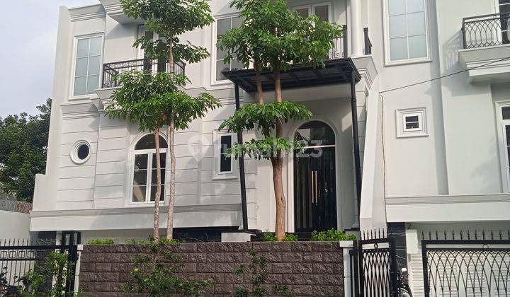 Rumah hook super mewah kawasan elite Brawijaya  2
