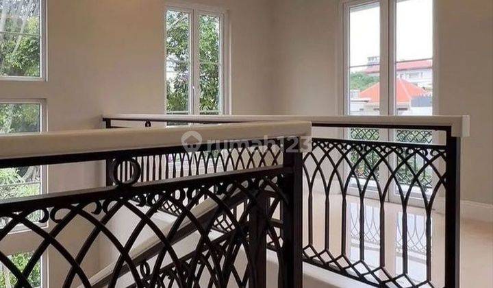 Rumah hook super mewah kawasan elite Brawijaya  9