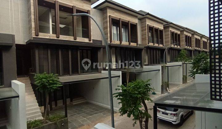 Rumah Luas Sangat Berkelas Untuk Keluarga Di Andara 2