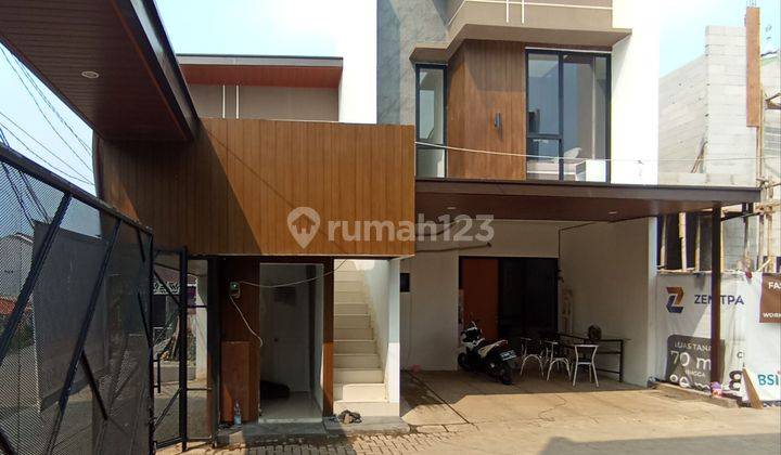 Rumah modern di lokasi strategis cirendeu raya  2