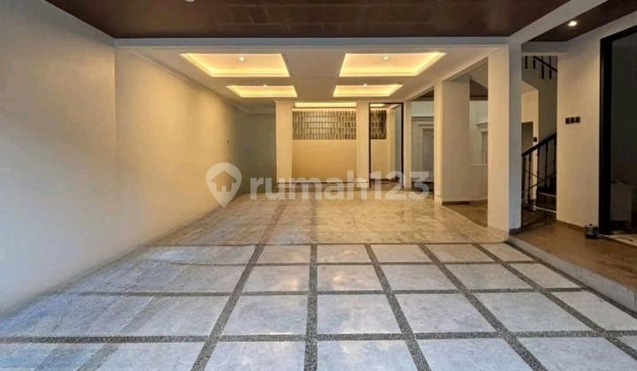 Luxury House Very Spacious Adjacent to Tb Simatupang Office Area 2