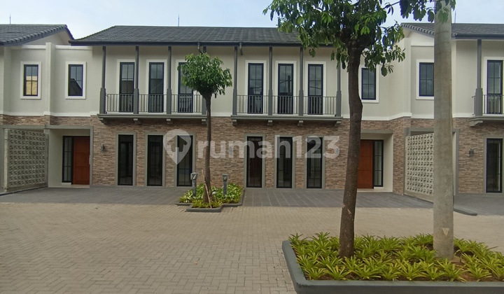 Rumah Sejuk Alami Ternyaman Untuk Keluarga Nempel Lebakbulus